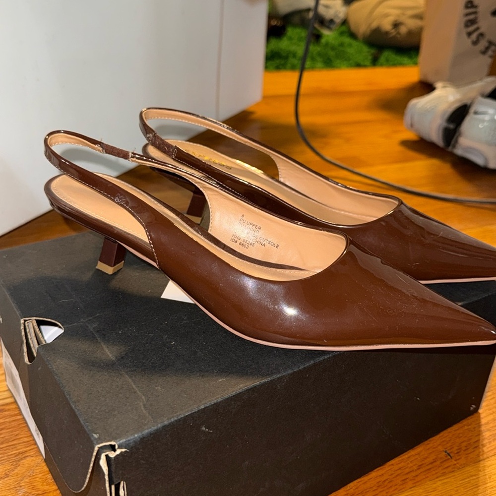 Express kitten heel